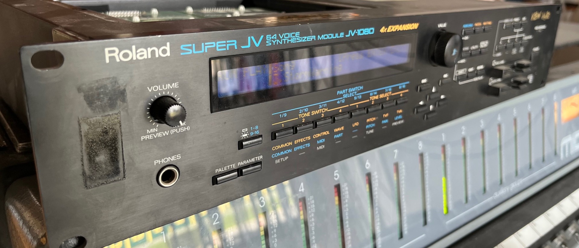 Roland JV-1080 3×EXPANSION Roland JV-1080 3×EXPANSION Roland JV-1080 — Studiocare